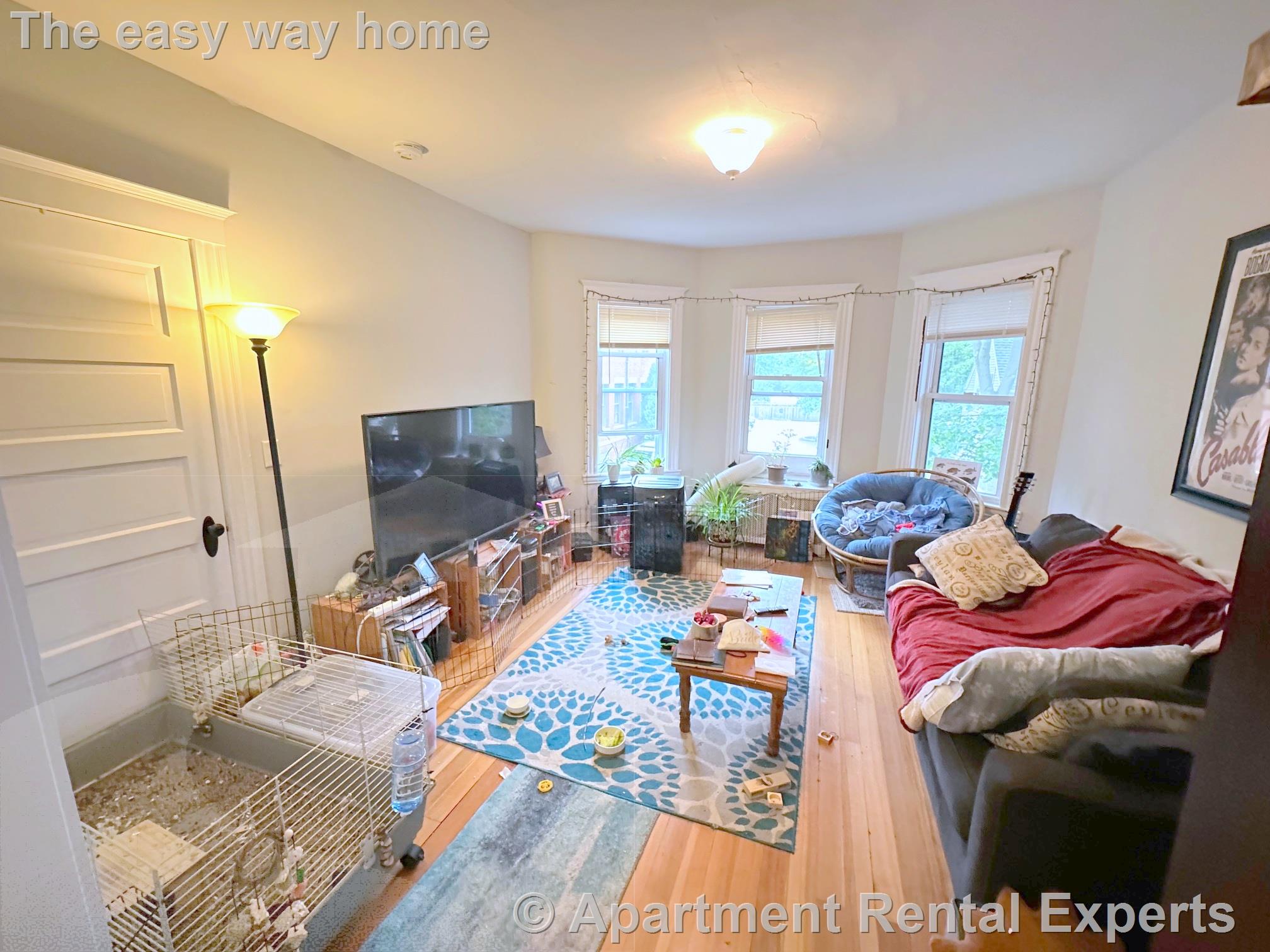 3 bed, 1 bath apartment for rent at 2 Drummond Pl Unit 2, North Cambridge — photo 7 of 14