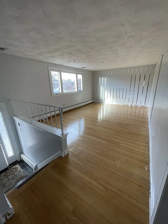 4 bed, 1 bath apartment for rent at 2 Eagle Rock Rd Unit 1, Randolph — photo 4 of 6