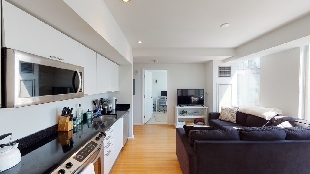 3 bed, 1 bath apartment for rent at 2 Earhart St Unit 706, East Cambridge — photo 7 of 20