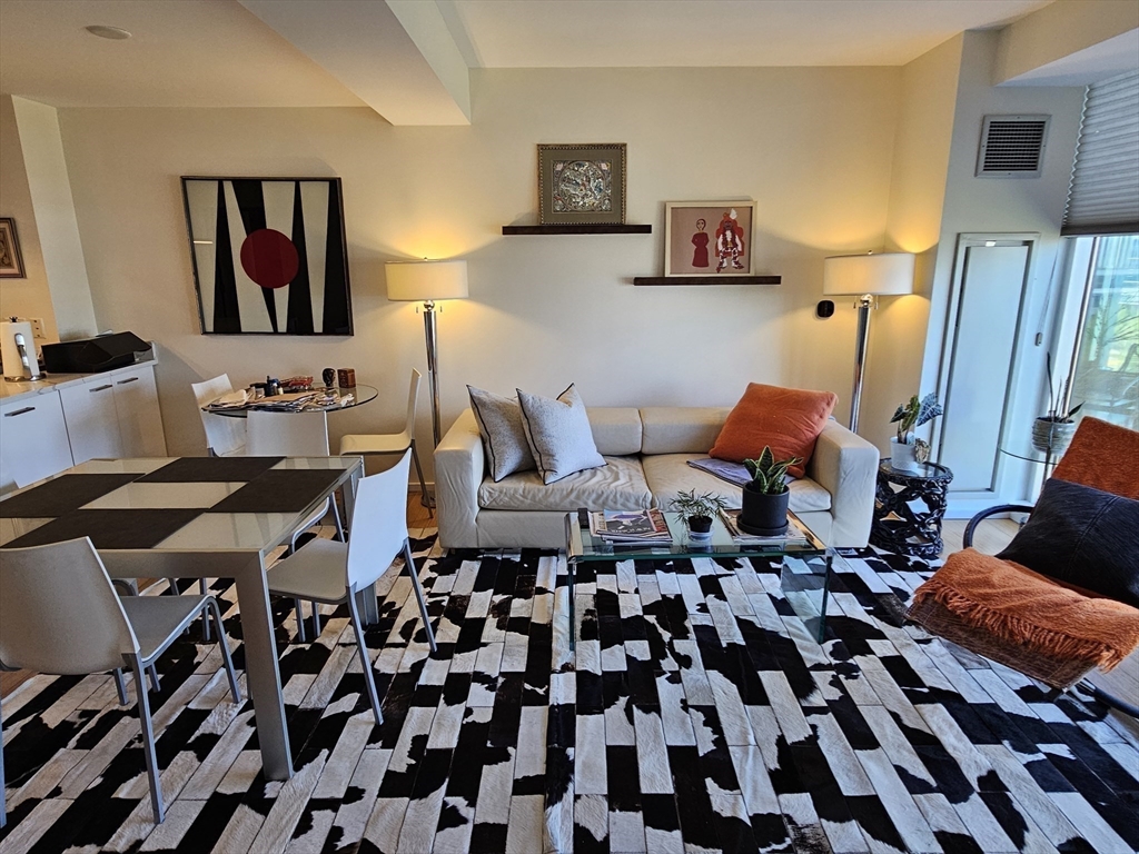 1 bed, 1 bath apartment for rent at 2 Earhart St Unit 707T, Cambridge — photo 2 of 31