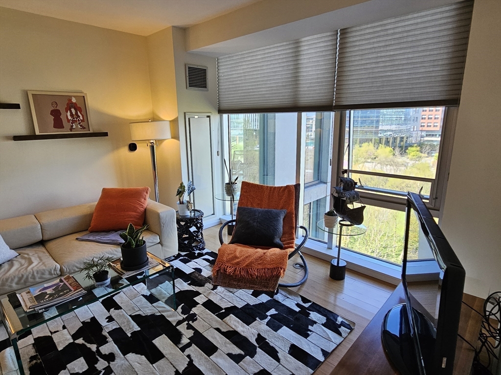 1 bed, 1 bath apartment for rent at 2 Earhart St Unit 707T, Cambridge — photo 5 of 31