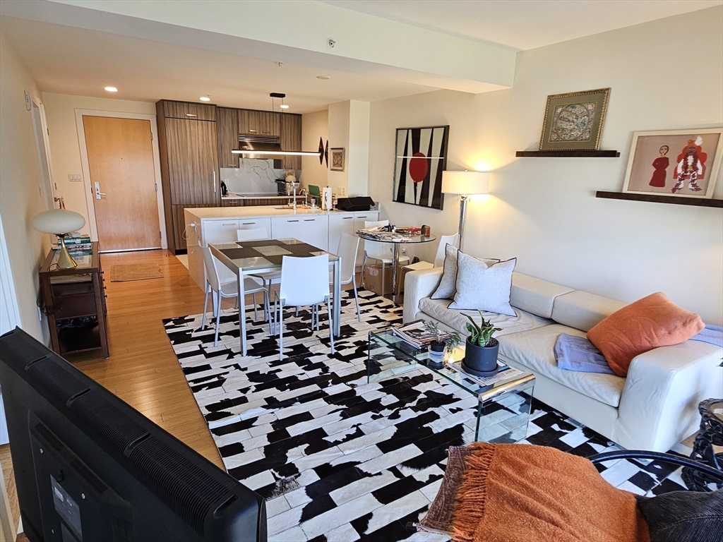 1 bed, 1 bath apartment for rent at 2 Earhart St Unit 707T, Cambridge — photo 4 of 31