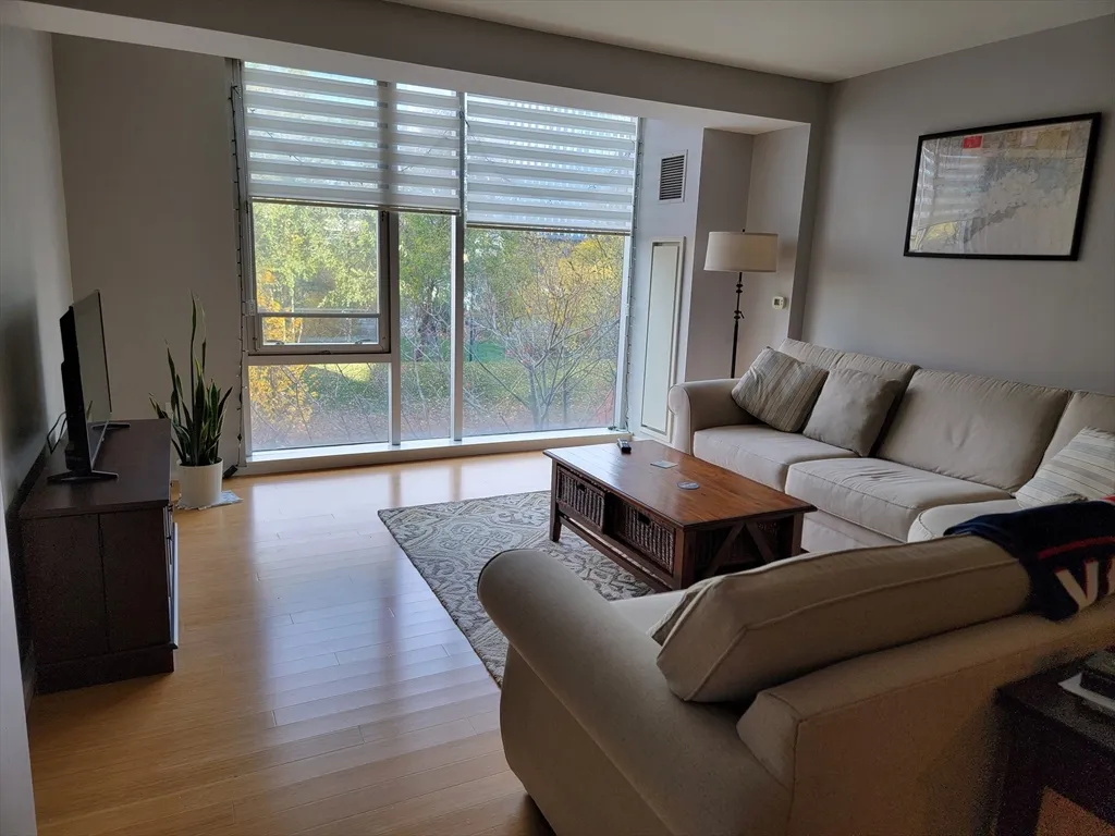 2 bed, 1 bath apartment for rent at 2 Earhart Unit 319, Cambridge — photo 3 of 10