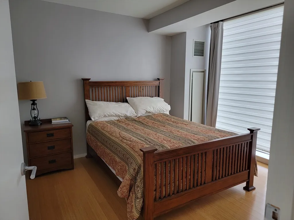 2 bed, 1 bath apartment for rent at 2 Earhart Unit 319, Cambridge — photo 7 of 10