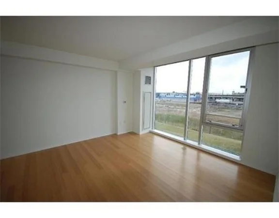 3 bed, 2 bath apartment for rent at 2 Earhart Unit 711, East Cambridge — photo 10 of 10