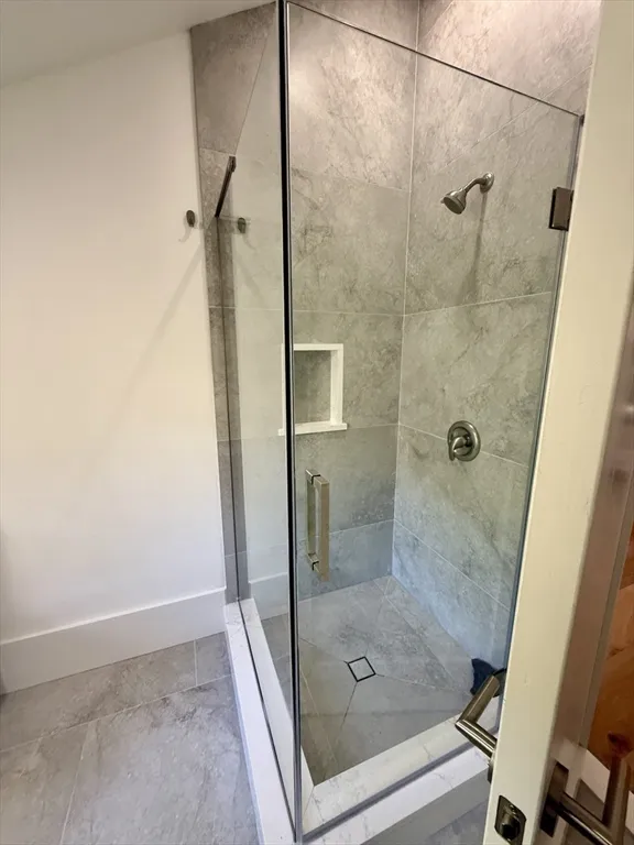 6 bed, 4+ bath apartment for rent at 2 Effie Pl, Lexington — photo 11 of 36
