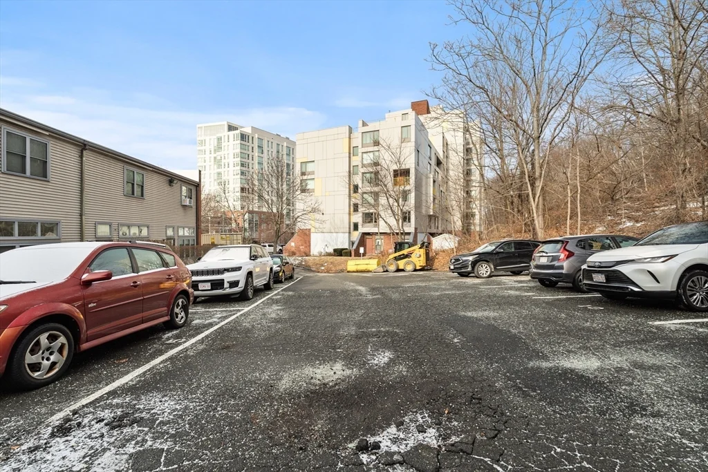 2 bed, 1 bath apartment for rent at 2 Eileen Cir Unit 2, Jamaica Plain — photo 13 of 13