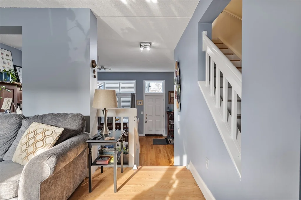 2 bed, 1 bath apartment for rent at 2 Eileen Cir Unit 2, Jamaica Plain — photo 8 of 13