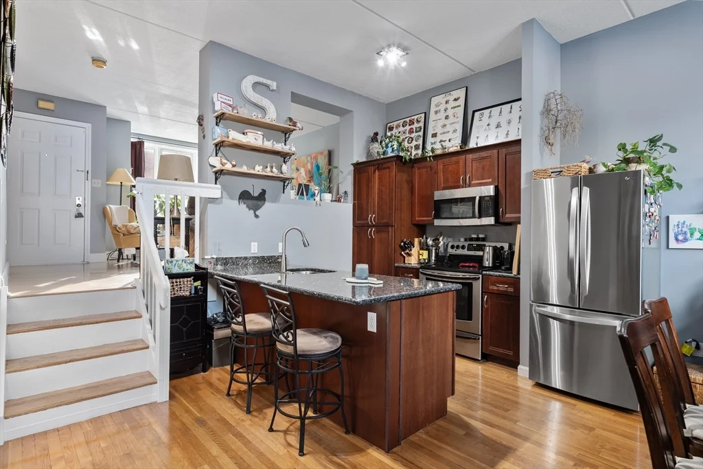 2 bed, 1 bath apartment for rent at 2 Eileen Cir Unit 2, Jamaica Plain — photo 1 of 13