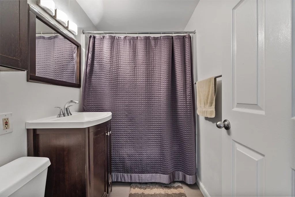 2 bed, 1 bath apartment for rent at 2 Eileen Cir Unit 2, Jamaica Plain — photo 10 of 13