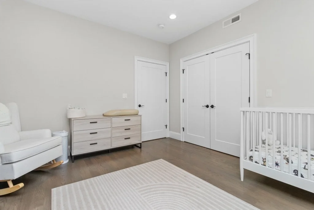 2 bed, 2 bath apartment for rent at 2 Elm St Unit 3A, Dorchester — photo 19 of 28