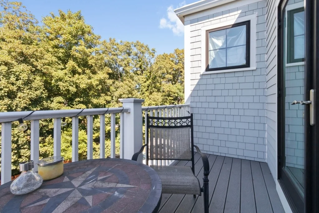 2 bed, 2 bath apartment for rent at 2 Elm St Unit 3A, Dorchester — photo 23 of 28