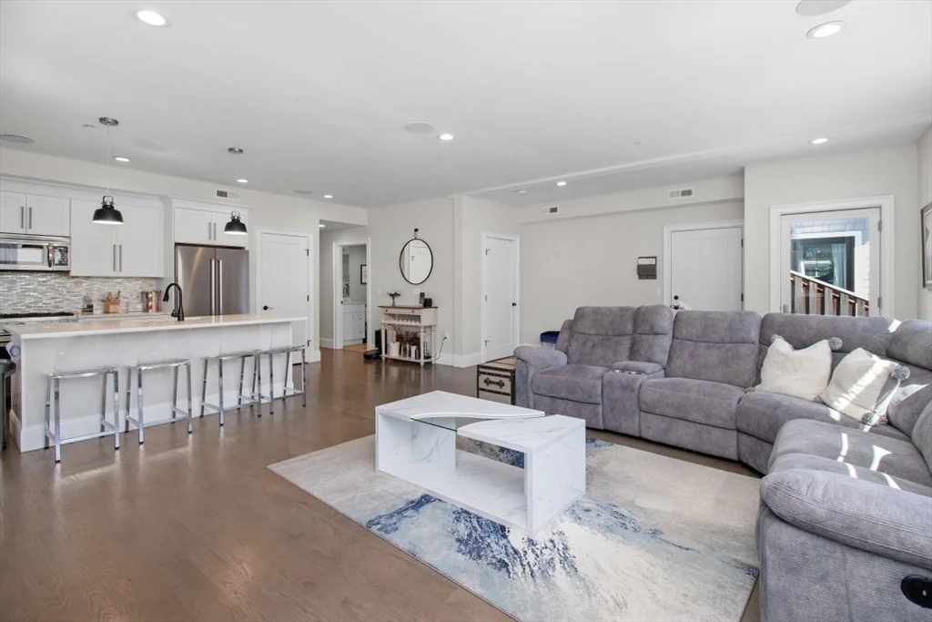 2 bed, 2 bath apartment for rent at 2 Elm St Unit 3A, Dorchester — photo 1 of 28