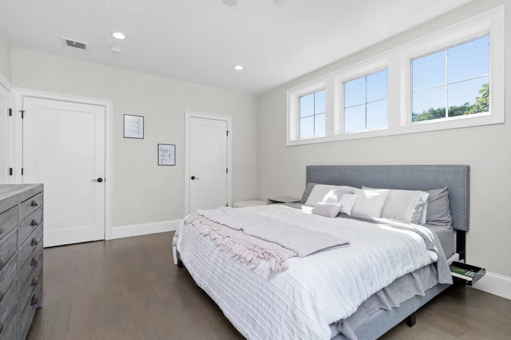 2 bed, 2 bath apartment for rent at 2 Elm St Unit 3A, Dorchester — photo 12 of 28
