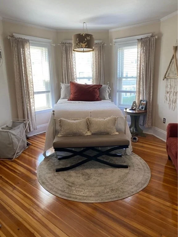 4 bed, 1 bath apartment for rent at 2 Elton St Unit 3, Dorchester — photo 2 of 8
