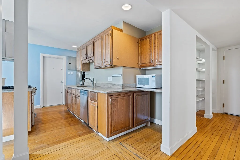 1 bed, 1 bath apartment for rent at 2 Euston St Unit 1, Coolidge Corner — photo 9 of 17