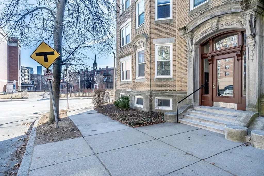 1 bed, 1 bath apartment for rent at 2 Euston St Unit 1, Coolidge Corner — photo 16 of 17