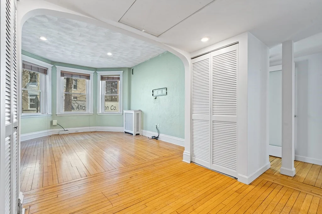 1 bed, 1 bath apartment for rent at 2 Euston St Unit 1, Coolidge Corner — photo 4 of 17