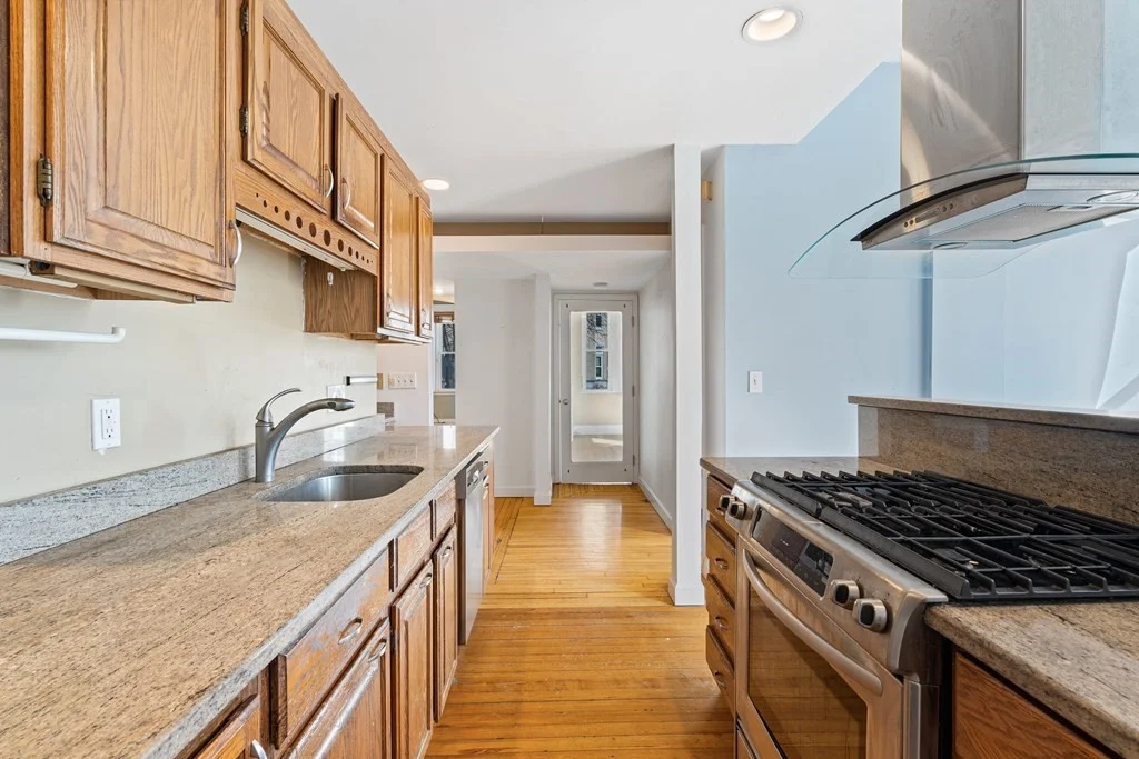 1 bed, 1 bath apartment for rent at 2 Euston St Unit 1, Coolidge Corner — photo 11 of 17