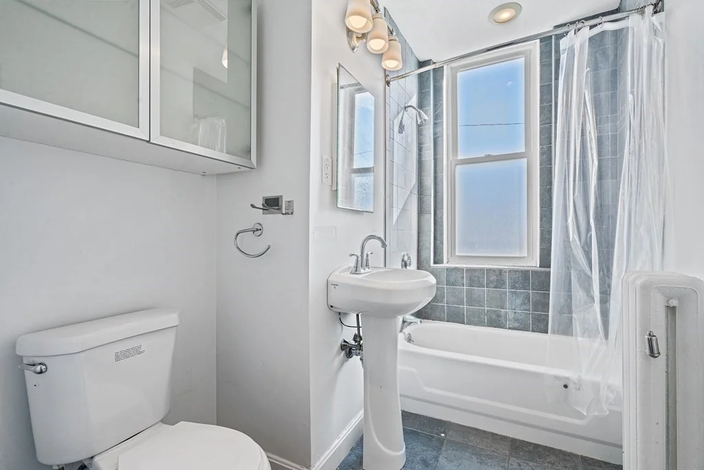 1 bed, 1 bath apartment for rent at 2 Euston St Unit 1, Coolidge Corner — photo 8 of 17
