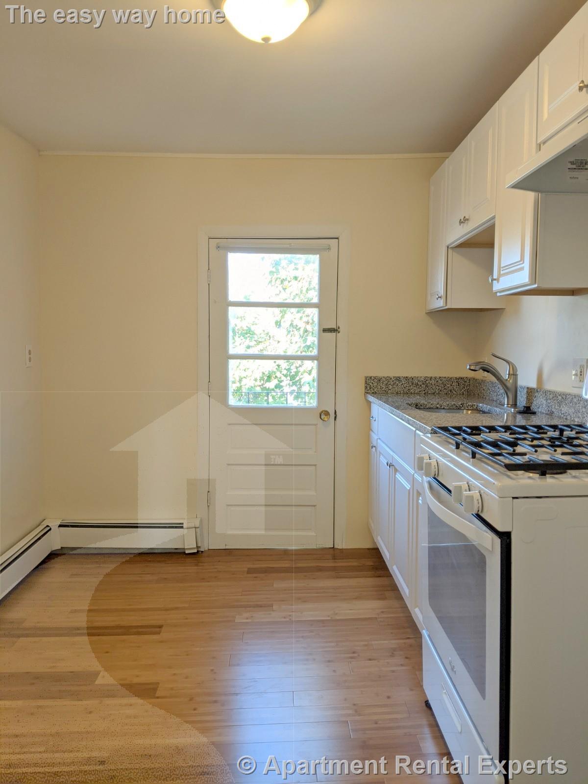 1 bed, 1 bath apartment for rent at 2 Evergreen Sq Unit 3, Porter Square — photo 2 of 17