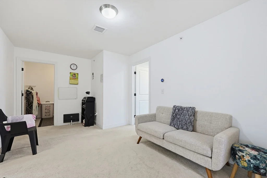 2 bed, 2 bath apartment for rent at 2 Evergreen Unit 2, Bellingham — photo 16 of 29