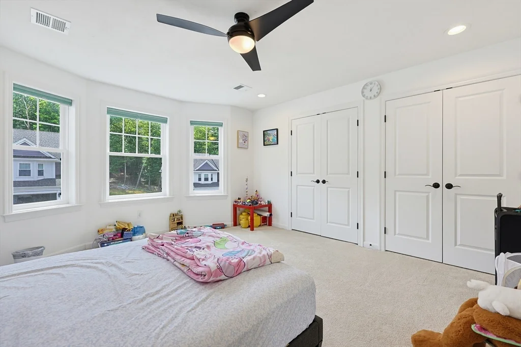 2 bed, 2 bath apartment for rent at 2 Evergreen Unit 2, Bellingham — photo 22 of 29