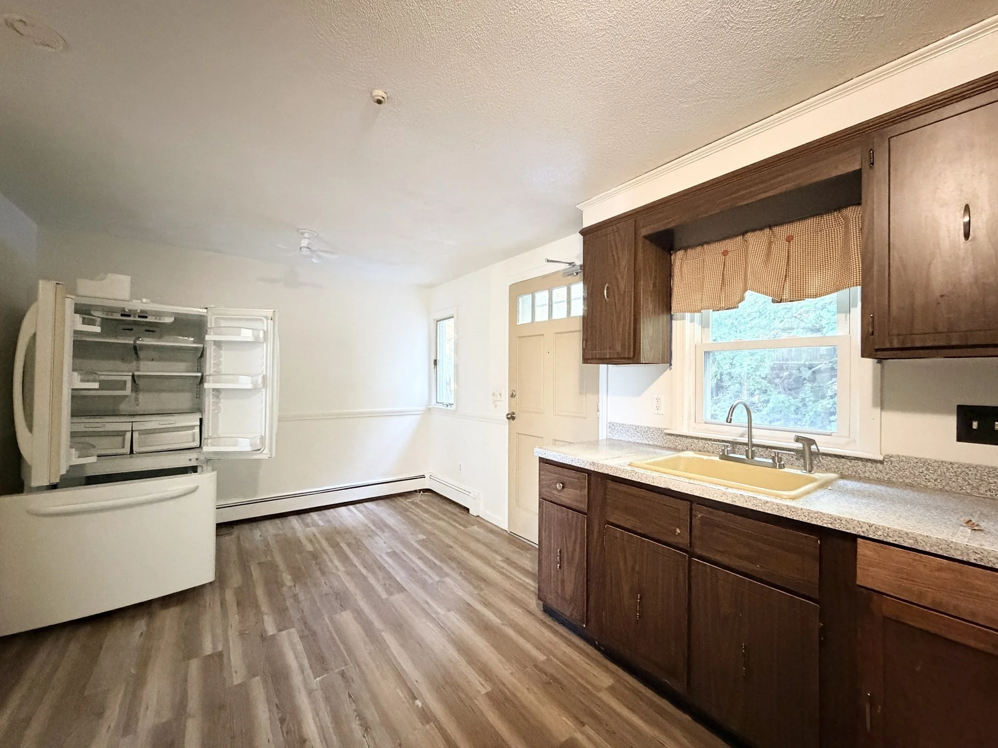 2 bed, 1 bath apartment for rent at 2 Filbert St Unit 4, Quincy — photo 4 of 13