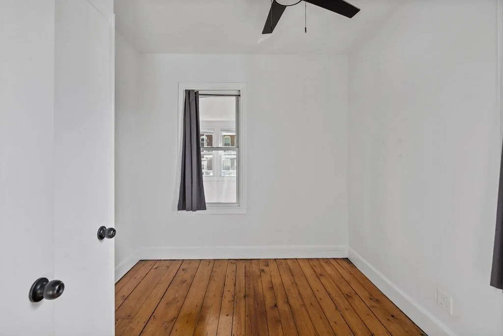 3 bed, 1 bath apartment for rent at 2 Flint Pl Unit 2, South Boston — photo 10 of 15