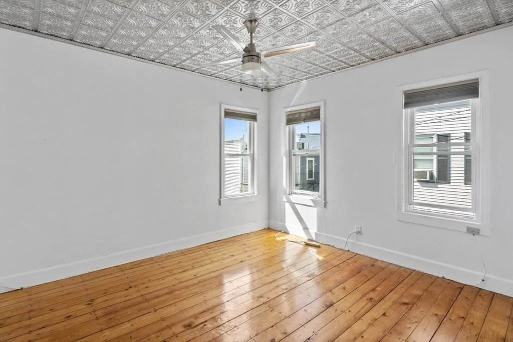 3 bed, 1 bath apartment for rent at 2 Flint Pl Unit 2, South Boston — photo 6 of 15