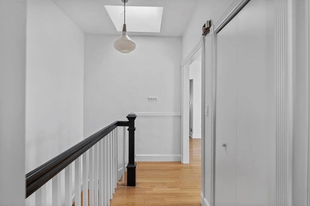 3 bed, 1 bath apartment for rent at 2 Flint Pl Unit 2, South Boston — photo 14 of 15