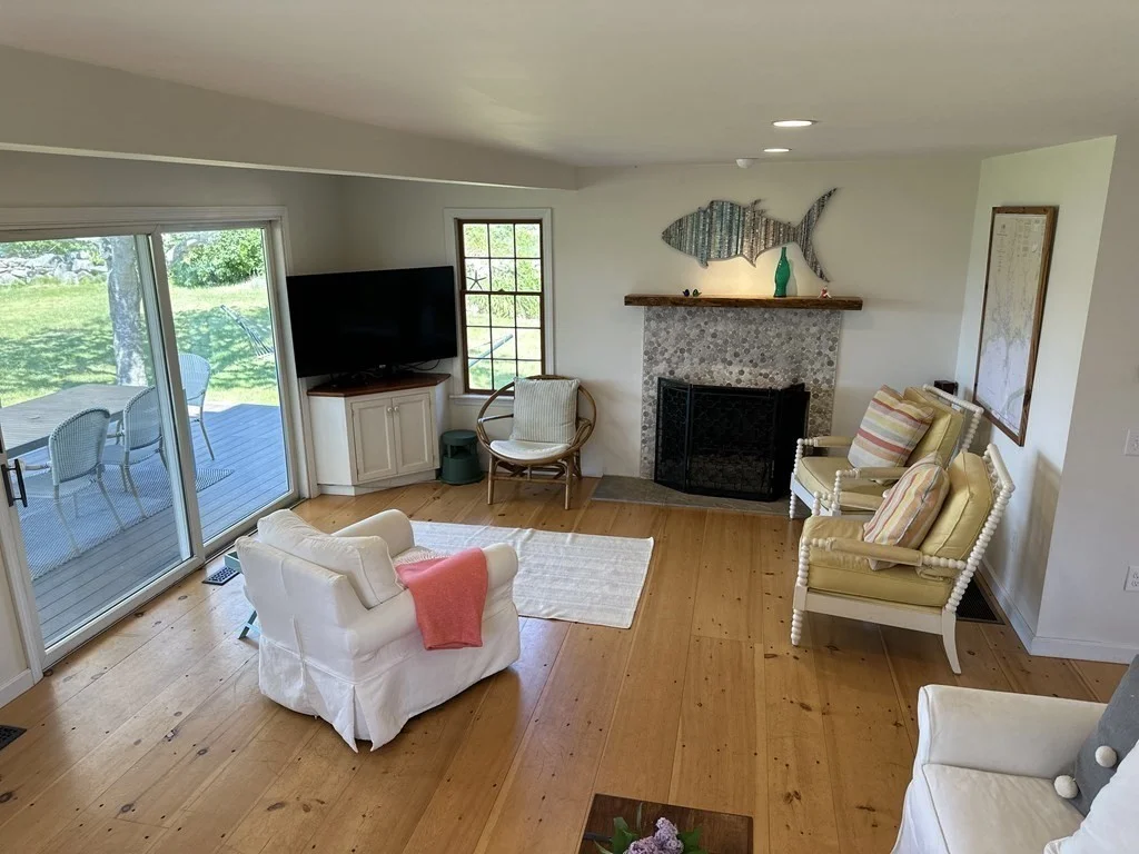 2 bed, 2 bath apartment for rent at 2 Florence St Unit WINTER RENT, South Westport — photo 5 of 24