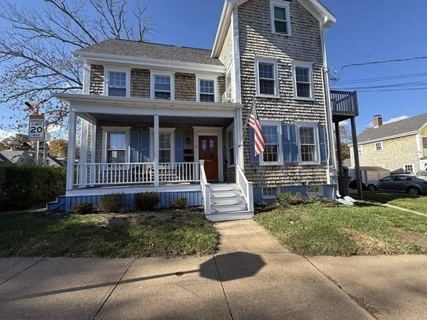 2 bed, 1 bath apartment for rent at 2 Fremont St Unit 2, Braintree Highlands — photo 1 of 8