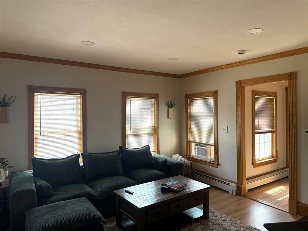 2 bed, 1 bath apartment for rent at 2 Fremont St Unit 2, Braintree Highlands — photo 3 of 8