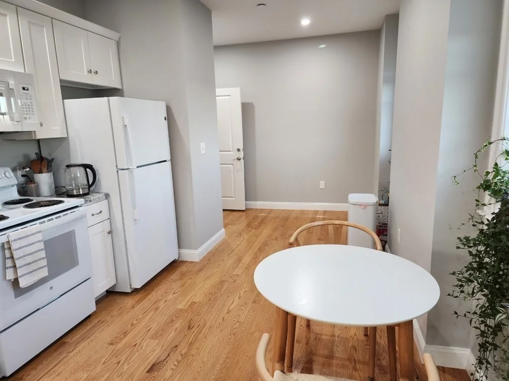 1 bed, 1 bath apartment for rent at 2 French Ave Unit 302, Five Corners — photo 4 of 7