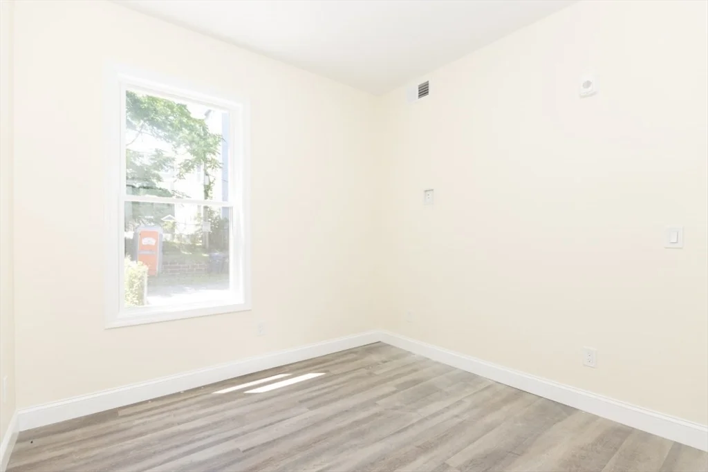 3 bed, 1 bath apartment for rent at 2 French Ter Unit 1, Mission Hill — photo 8 of 21