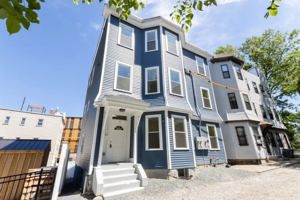 3 bed, 1 bath apartment for rent at 2 French Ter Unit 2, Mission Hill — photo 20 of 22