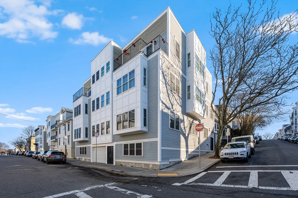 2 bed, 2 bath apartment for rent at 2 G St Unit 2, South Boston — photo 17 of 17