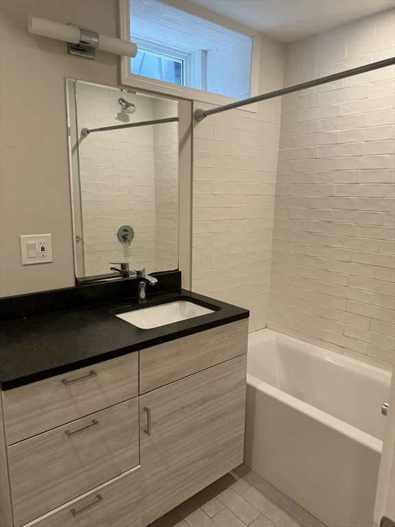 2 bed, 2 bath apartment for rent at 2 Gifford Pl Unit 1, South Boston — photo 5 of 11