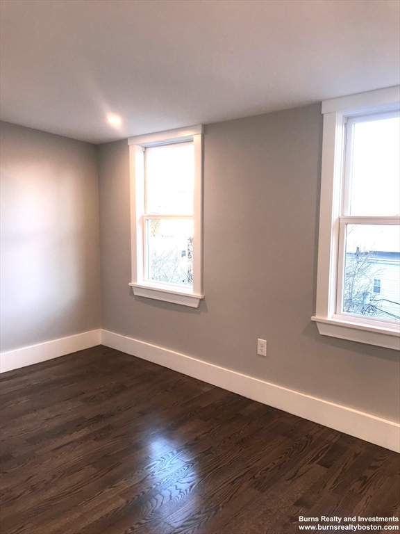 3 bed, 3 bath apartment for rent at 2 Gifford Pl Unit 2, South Boston — photo 6 of 11