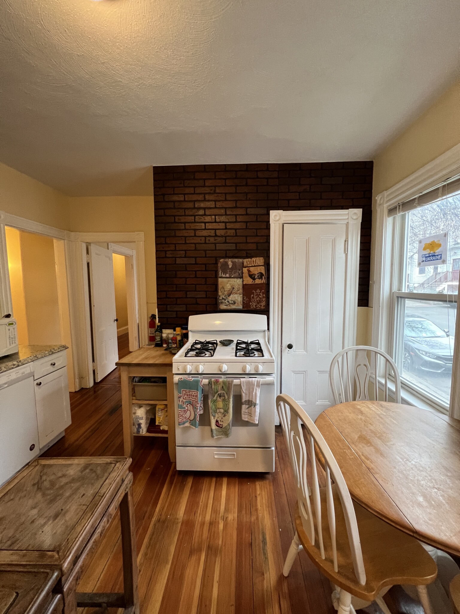3 bed, 1 bath apartment for rent at 2 Gilson Ter Unit 1a, Spring Hill — photo 3 of 19