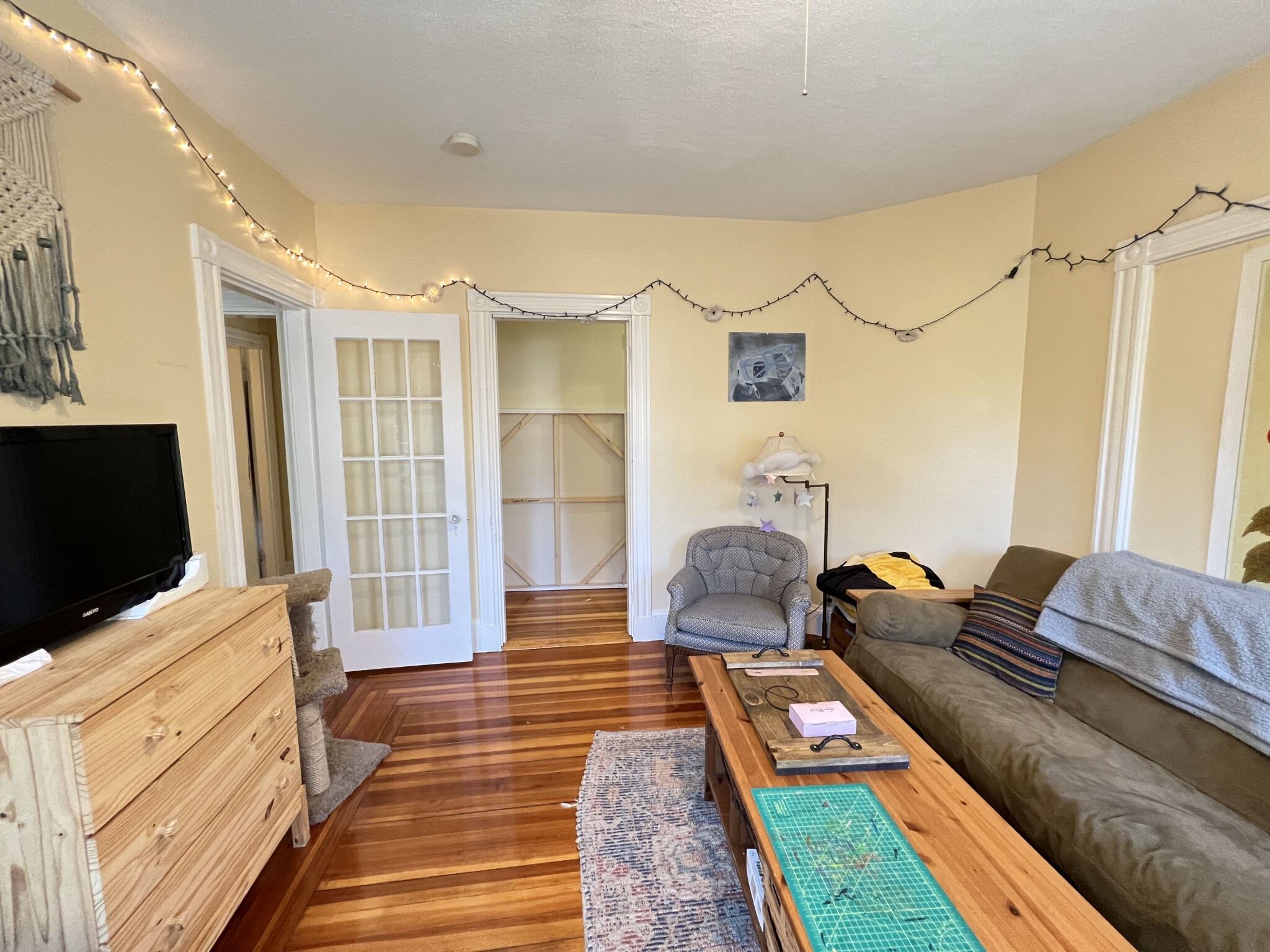 3 bed, 1 bath apartment for rent at 2 Gilson Ter Unit 2A, Spring Hill — photo 2 of 13