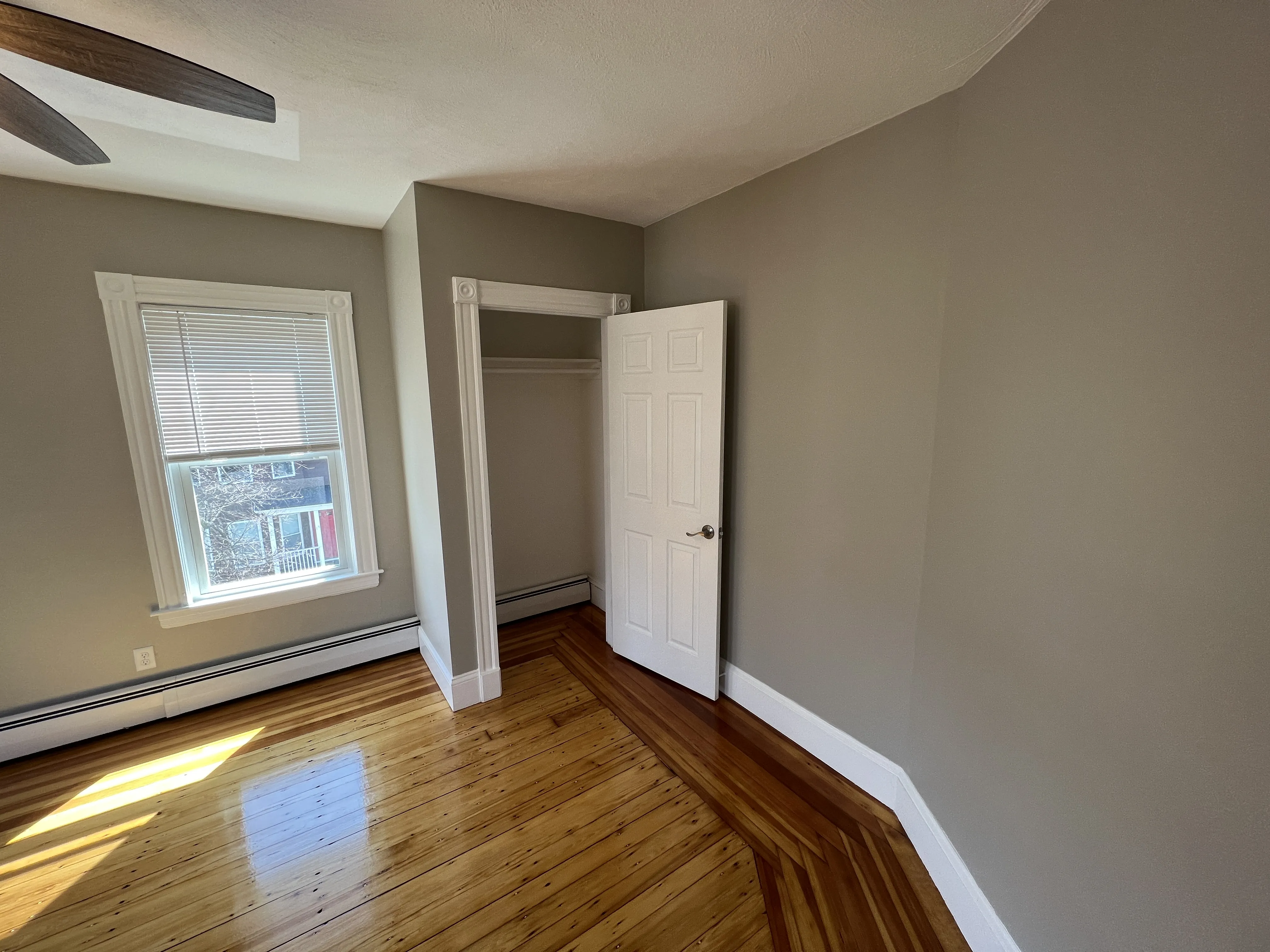 3 bed, 1 bath apartment for rent at 2 Gilson Ter Unit 3, Spring Hill — photo 3 of 32