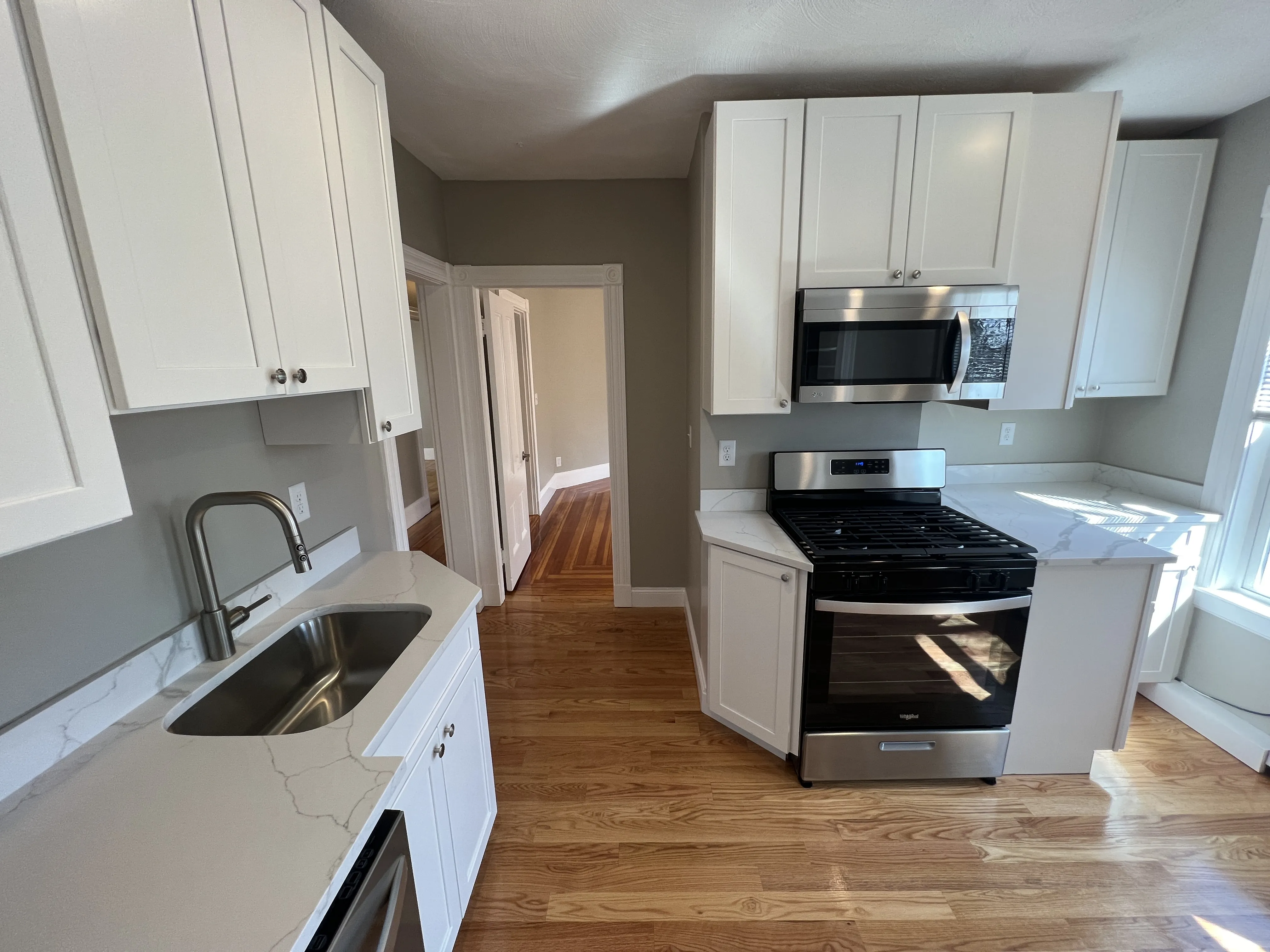 3 bed, 1 bath apartment for rent at 2 Gilson Ter Unit 3, Spring Hill — photo 1 of 32