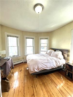 3 bed, 1 bath apartment for rent at 2 Gilson Ter Unit 4, Spring Hill — photo 2 of 17