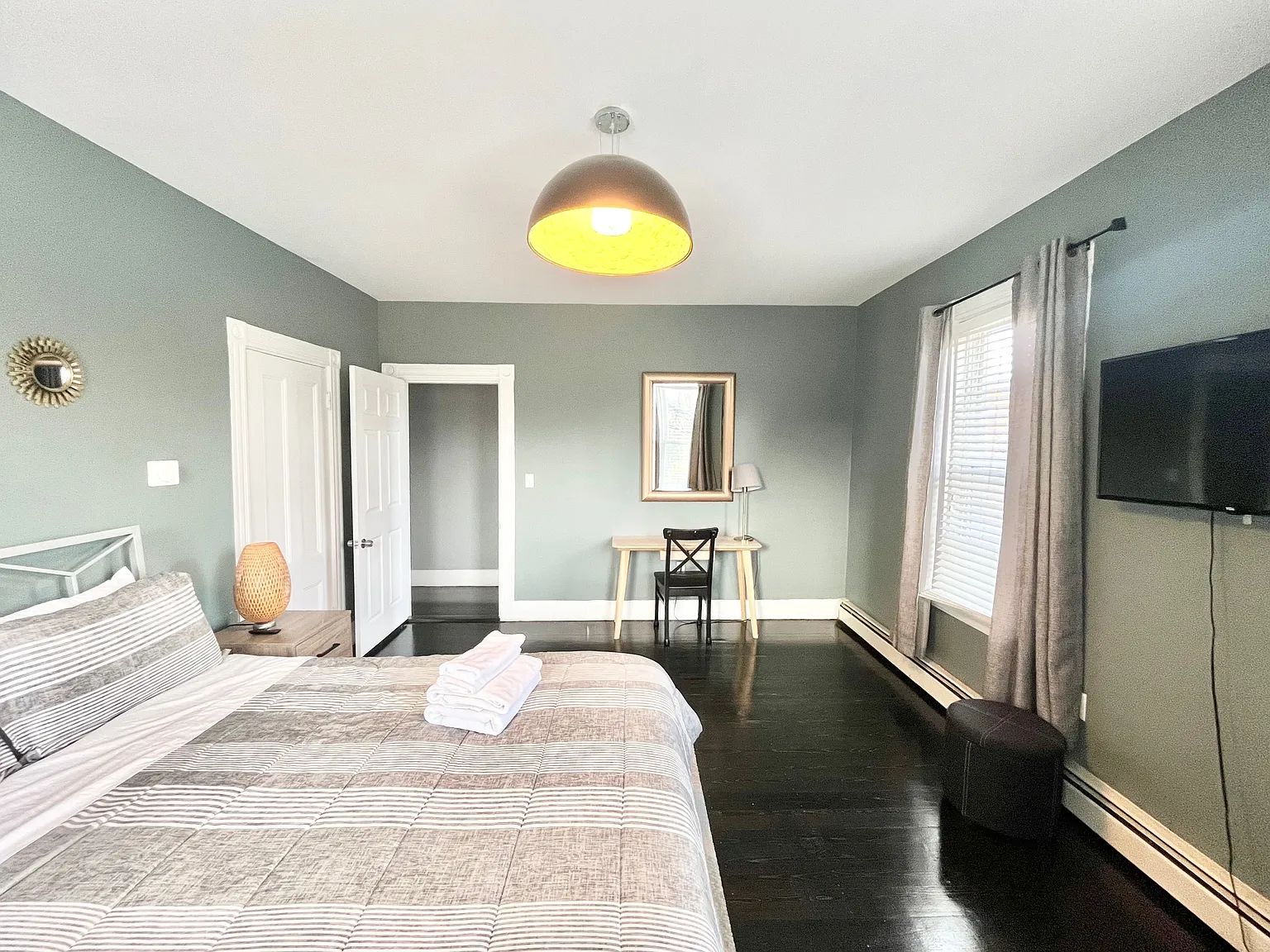 3 bed, 1 bath apartment for rent at 2 Gore St Unit 1, Mission Hill — photo 10 of 16