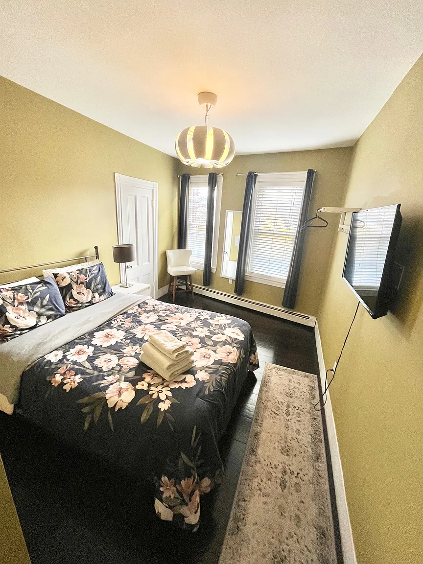 3 bed, 1 bath apartment for rent at 2 Gore St Unit 1, Mission Hill — photo 15 of 16