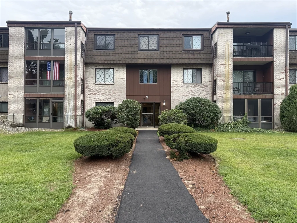 Studio bed, 1 bath apartment for rent at 2 Greenbriar Dr Unit 103, North Reading — photo 16 of 20