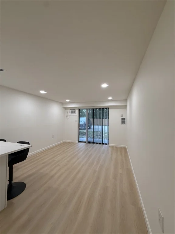 Studio bed, 1 bath apartment for rent at 2 Greenbriar Dr Unit 103, North Reading — photo 6 of 20