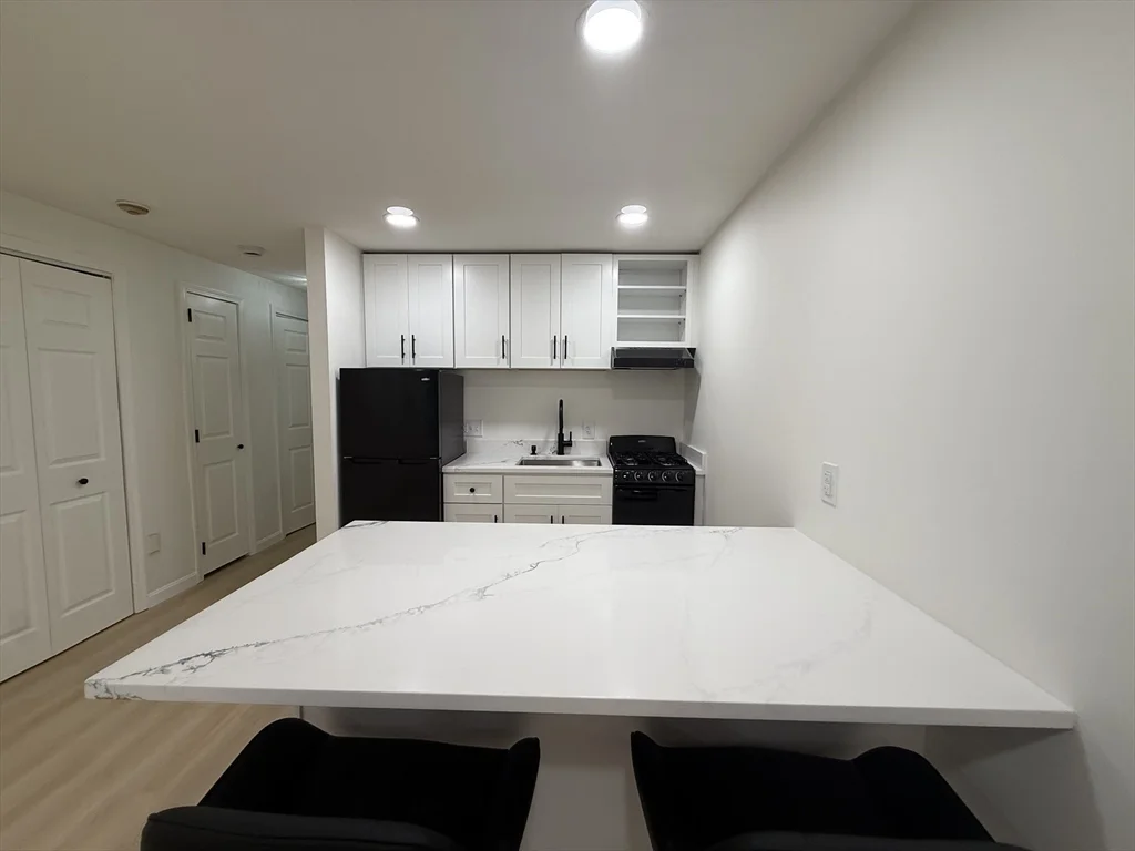 Studio bed, 1 bath apartment for rent at 2 Greenbriar Dr Unit 103, North Reading — photo 1 of 20
